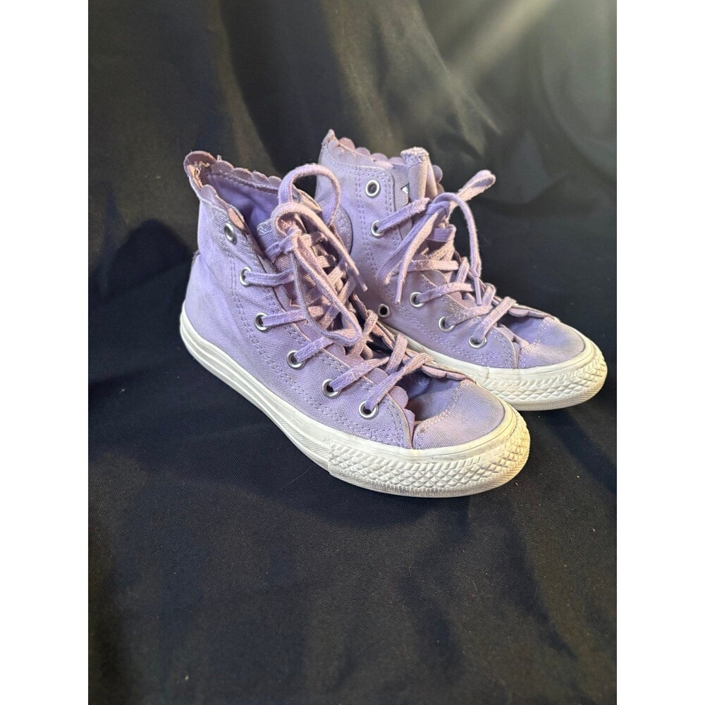 Converse Chuck Taylor girls size 13 All Star High Top Sneakers Purple